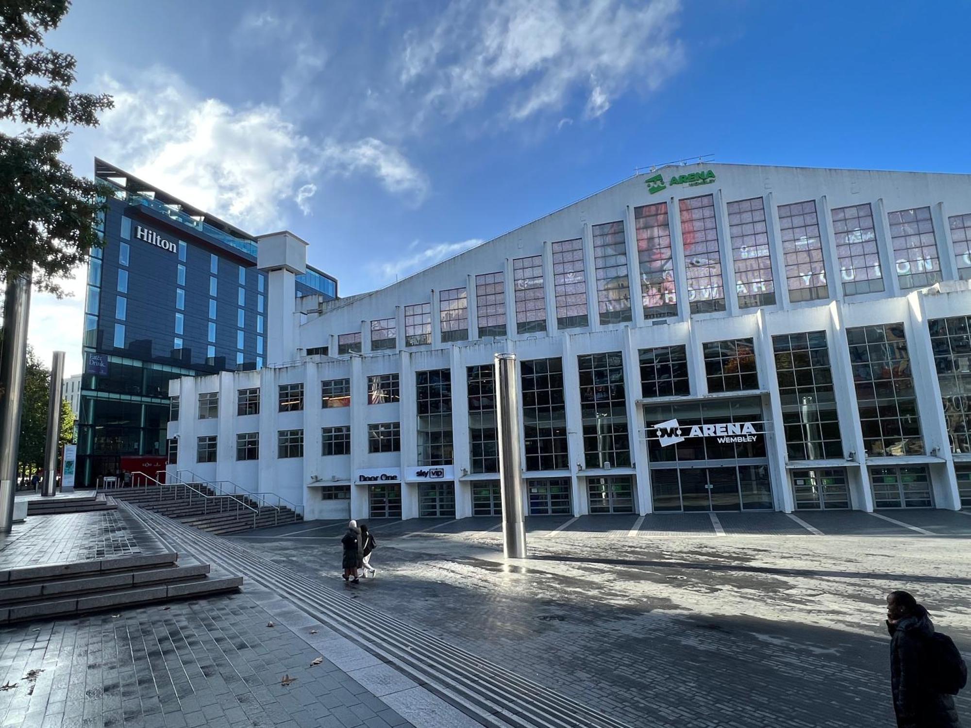 Comfortable Single Room Wembley Park/Stadium ロンドン エクステリア 写真