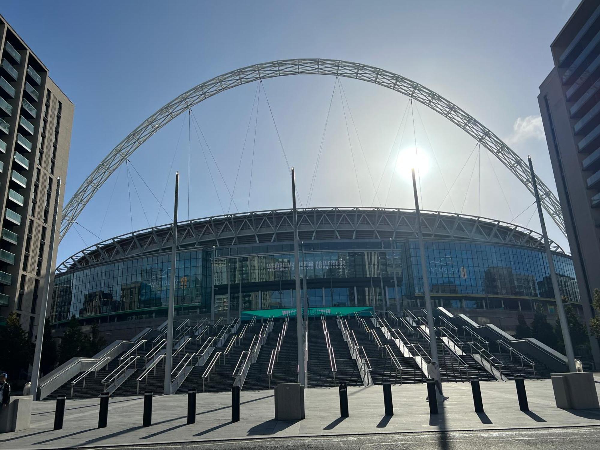 Comfortable Single Room Wembley Park/Stadium ロンドン エクステリア 写真